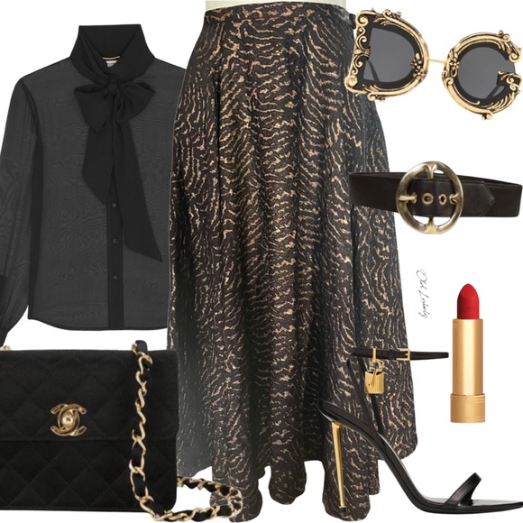 VINTAGE STATEMENT SKIRT - Picture 2 of 4